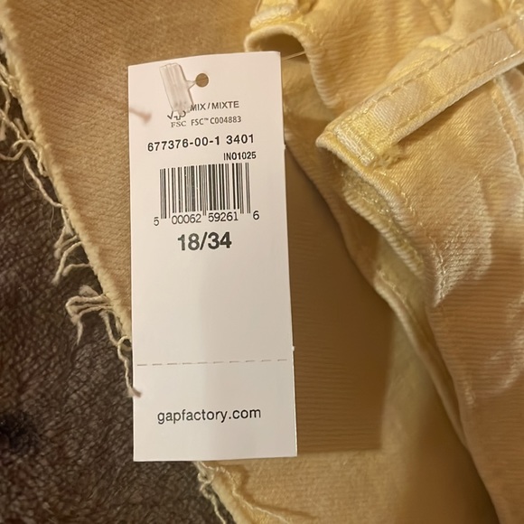 Gap Denim Cigarette Jean - Picture 2 of 2